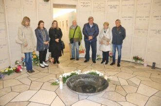 Polaganje-vijenaca-povodom-blagdana-Svih-svetih-17 Polaganje-vijenaca-povodom-blagdana-Svih-svetih-17