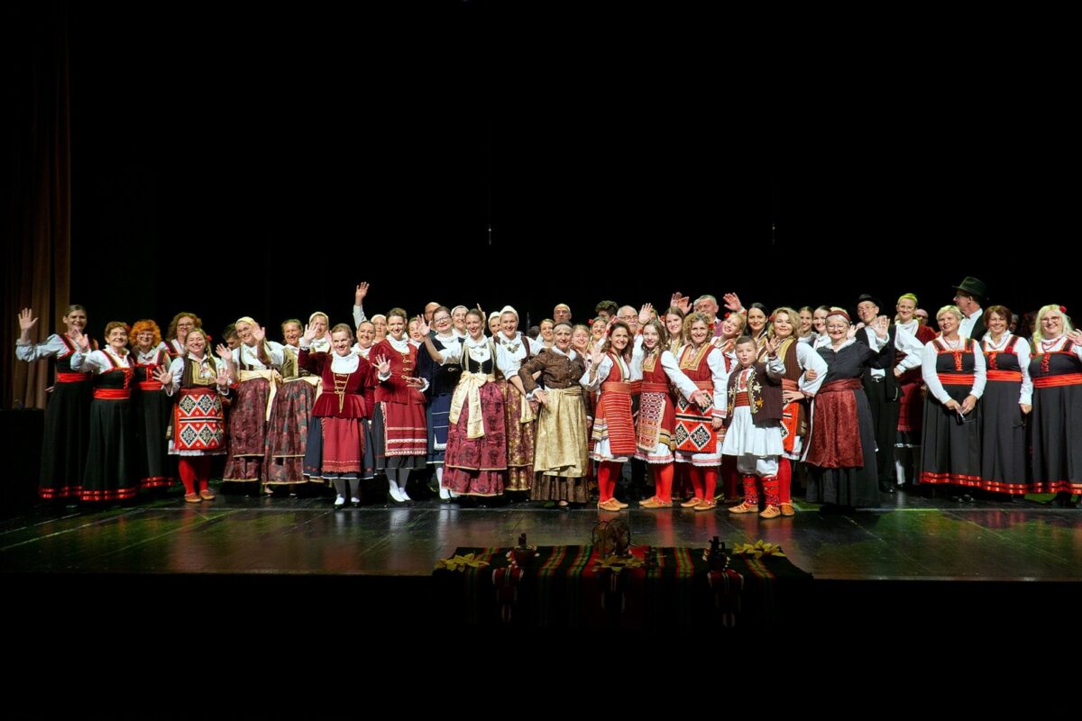 Večer-folklora-MKD-Ilinden-i-prijatelja-8-1200×800 Večer-folklora-MKD-Ilinden-i-prijatelja-8-1200×800