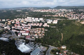 cesta d403 panorama dron škurinje 122 cesta d403 panorama dron škurinje 122
