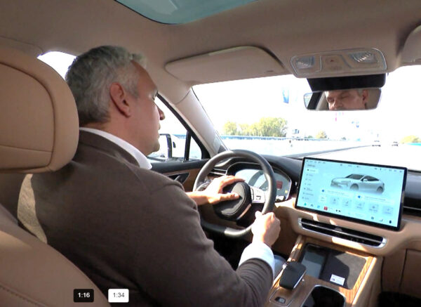 kineski električni automobil rtl