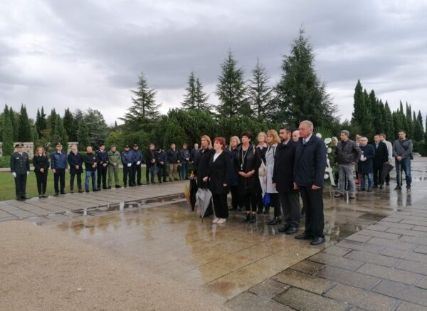 pgz delegacija vijenci svi sveti (1)