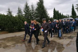pgz delegacija vijenci svi sveti (3) pgz delegacija vijenci svi sveti (3)