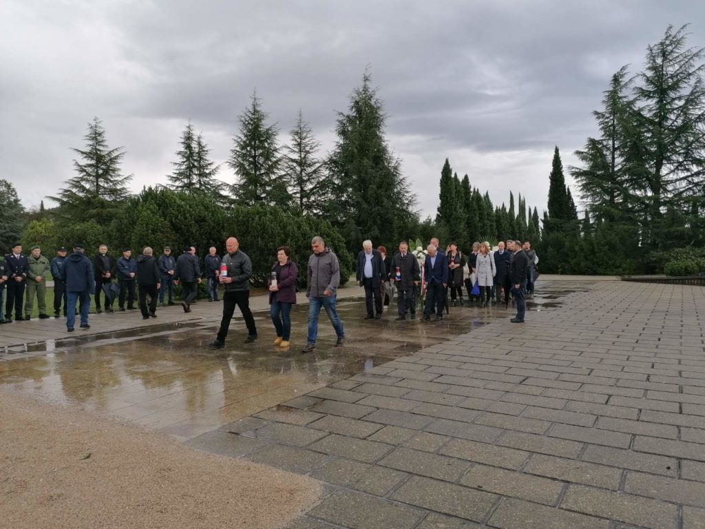 pgz delegacija vijenci svi sveti (6) pgz delegacija vijenci svi sveti (6)