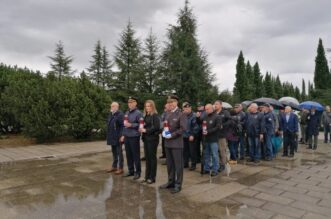pgz delegacija vijenci svi sveti (7) pgz delegacija vijenci svi sveti (7)