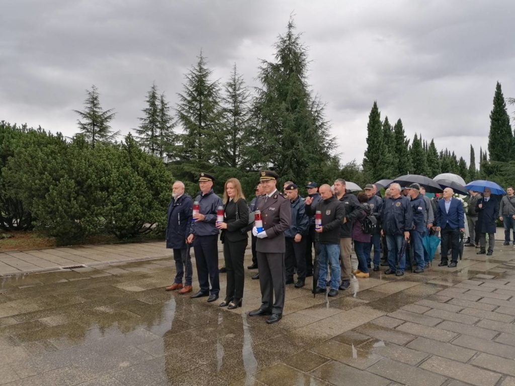 pgz delegacija vijenci svi sveti (7) pgz delegacija vijenci svi sveti (7)
