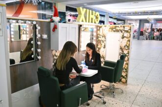 CHIX threading bar u Tower centru CHIX threading bar u Tower centru