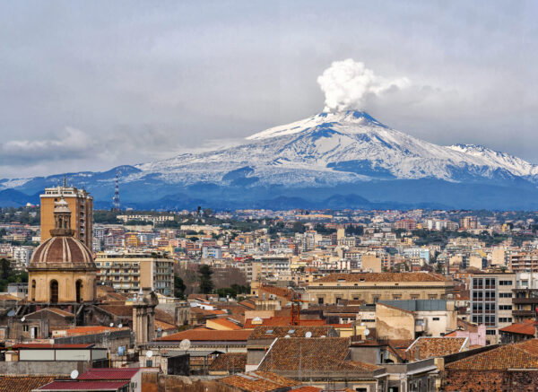 no_Etna_a_sovrastarla