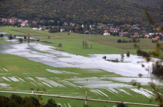 Grobničko polje i prometnice pod vodom Grobničko polje i prometnice pod vodom