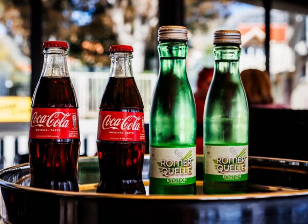 Boce Coca-Cole i Romerquelle vode