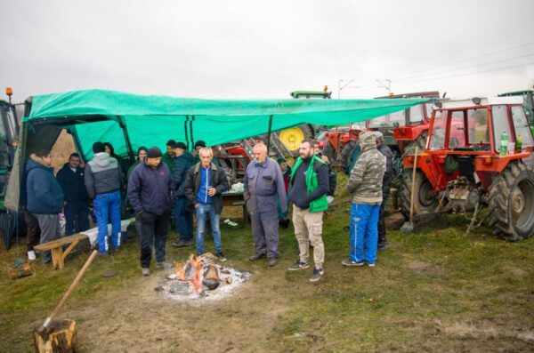 Svinjogojci prosvjeduju u Vođincima