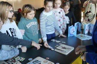 Predstavljanje-projekta-genetičkog-opismenjavanja-djece-i-provedba-radionica-Slagalica-naslijeđa-13 Predstavljanje-projekta-genetičkog-opismenjavanja-djece-i-provedba-radionica-Slagalica-naslijeđa-13