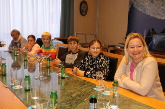 Učenci-OŠ-Belevedere-kod-gradonačelnika-Marka-Filipovića-3 Učenci-OŠ-Belevedere-kod-gradonačelnika-Marka-Filipovića-3