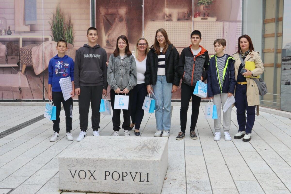 Učenički-program-na-kamenu-Vox-populi-13-1200×800 Učenički-program-na-kamenu-Vox-populi-13-1200×800