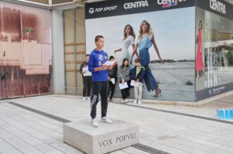 Učenički-program-na-kamenu-Vox-populi-3 Učenički-program-na-kamenu-Vox-populi-3