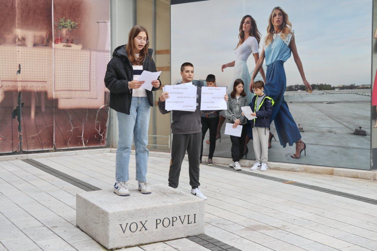 Učenički-program-na-kamenu-Vox-populi-4 Učenički-program-na-kamenu-Vox-populi-4
