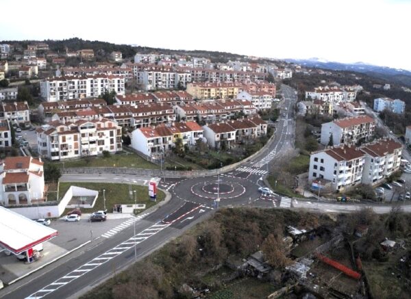 drenova panorama dron grad rijeka Ulica-Bok