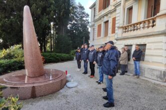 opatija polaganje vijenaca zrtve domovinskog rata (10) opatija polaganje vijenaca zrtve domovinskog rata (10)