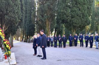 opatija polaganje vijenaca zrtve domovinskog rata (11) opatija polaganje vijenaca zrtve domovinskog rata (11)