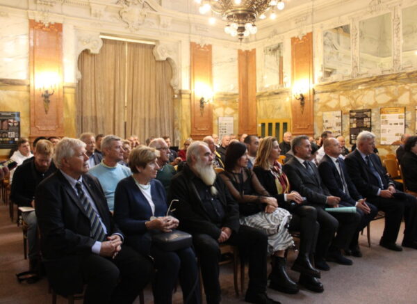 tumara komemoracija pgž 15