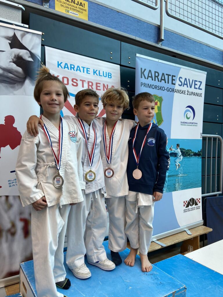 KOSTRENA KUP (7) KOSTRENA KUP (7)