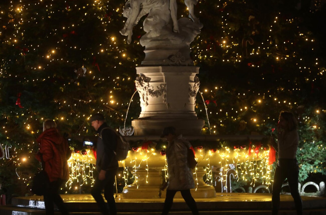 Opatija: Grad ukrašen za Advent Opatija: Grad ukrašen za Advent