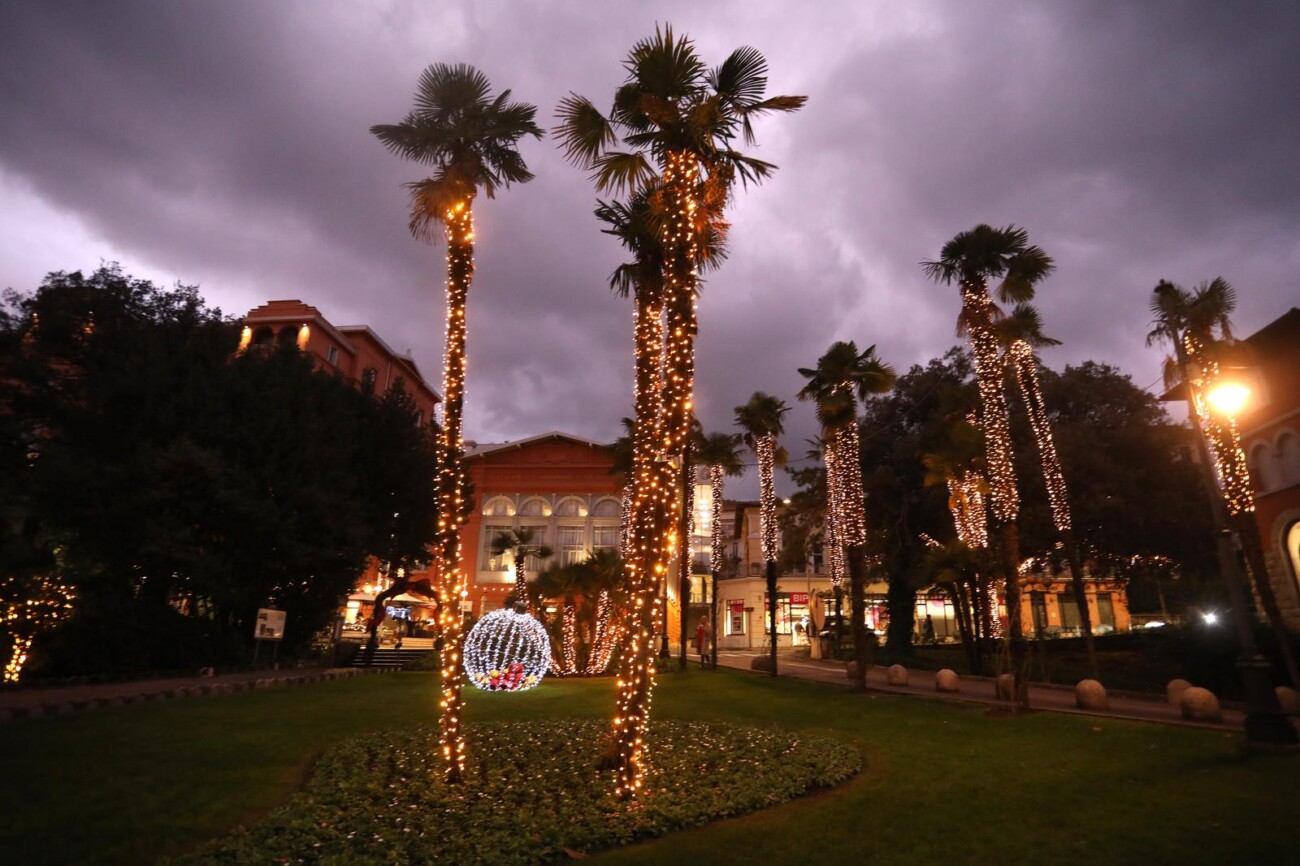 Opatija: Grad ukraen za Advent Opatija: Grad ukraen za Advent