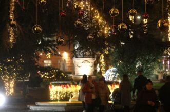 Opatija: Grad ukraen za Advent Opatija: Grad ukraen za Advent