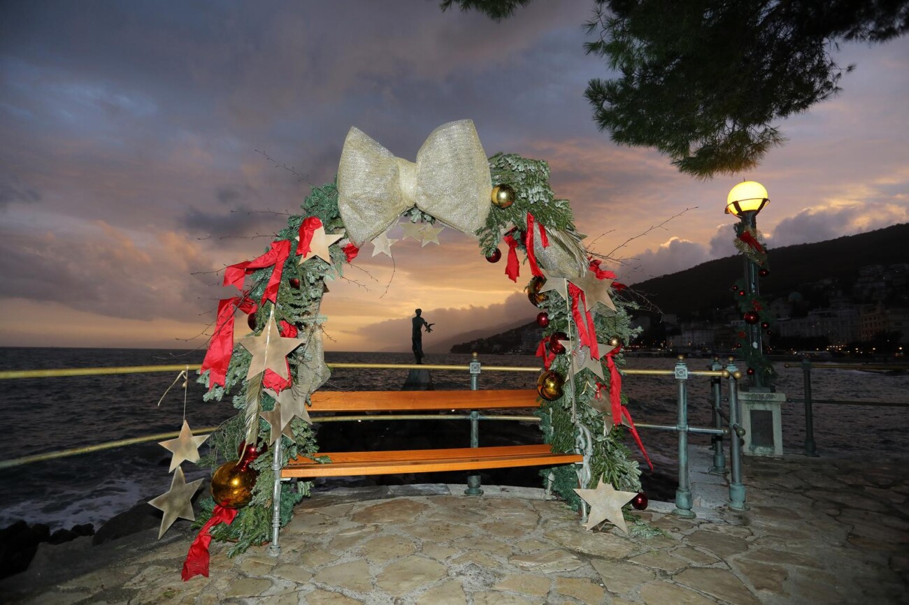 Opatija: Grad ukrašen za Advent Opatija: Grad ukrašen za Advent
