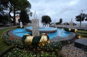 Opatija: Grad ukrašen za Advent Opatija: Grad ukrašen za Advent