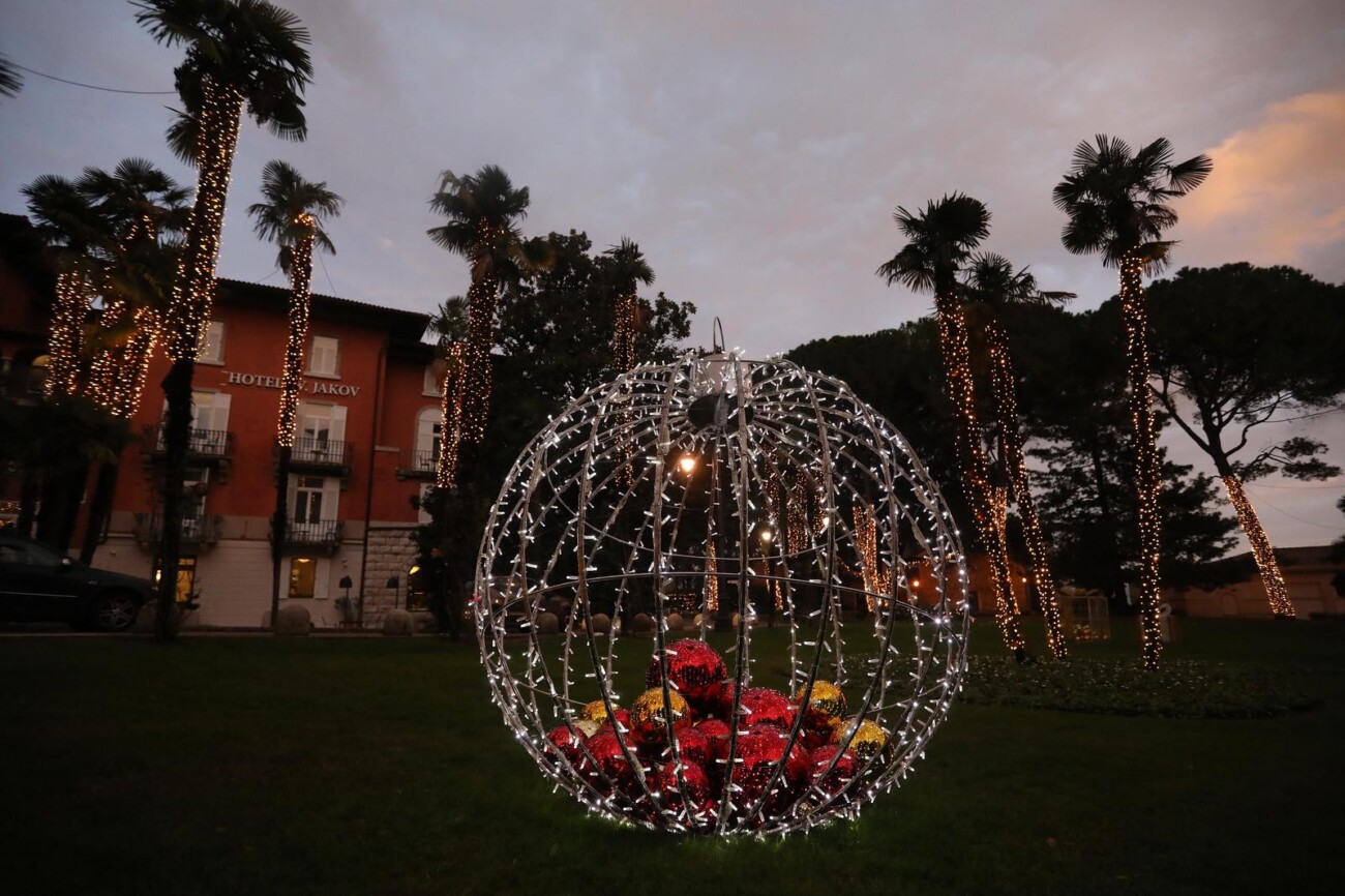 Opatija: Grad ukraen za Advent Opatija: Grad ukraen za Advent