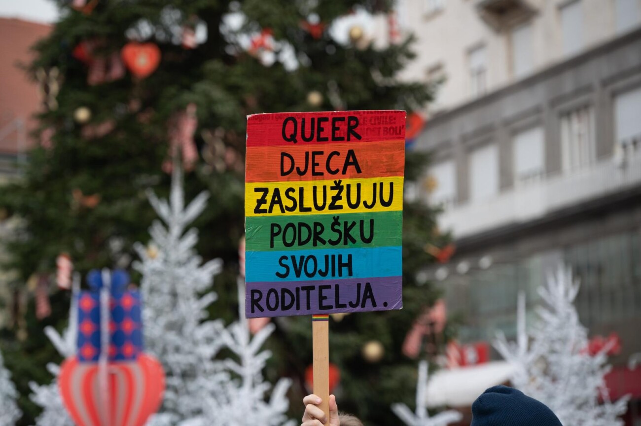 Zagreb: Održana “Tiha misa” Arijane Lekić Fridrih kao reakcija na molitelje na Trgu Zagreb: Održana “Tiha misa” Arijane Lekić Fridrih kao reakcija na molitelje na Trgu