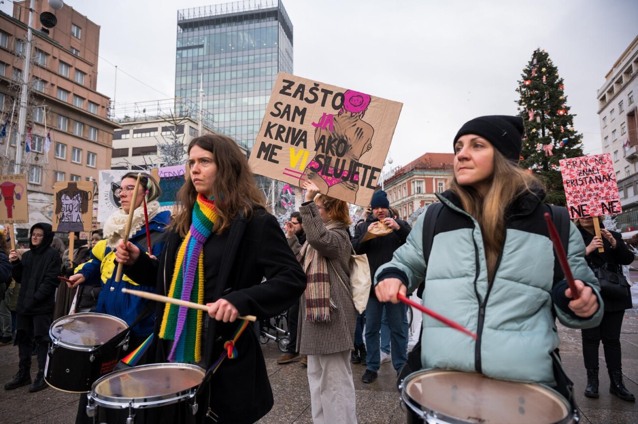Zagreb: Održana “Tiha misa” Arijane Lekić Fridrih kao reakcija na molitelje na Trgu Zagreb: Održana “Tiha misa” Arijane Lekić Fridrih kao reakcija na molitelje na Trgu