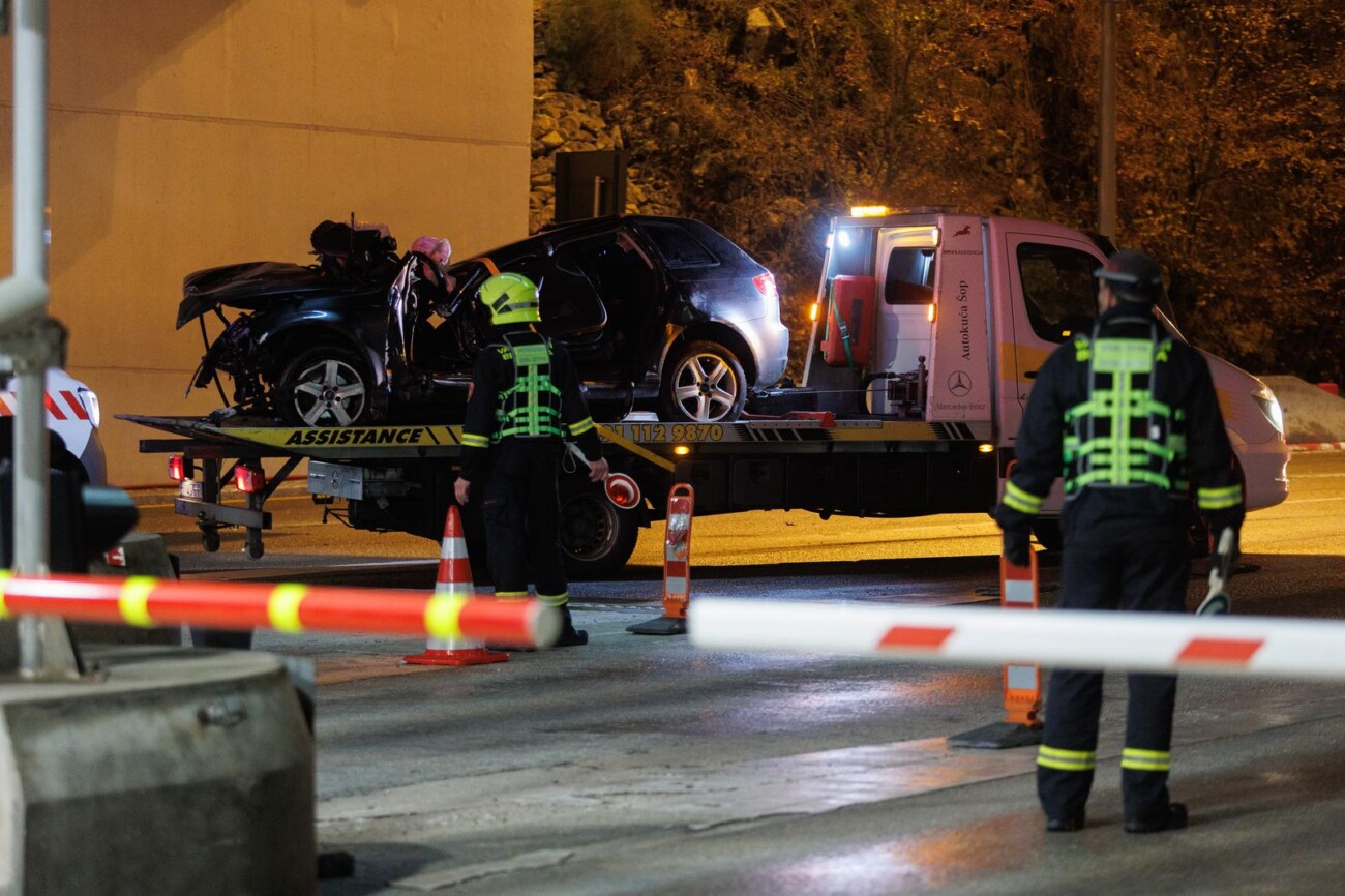 Dvije osobe poginule u prometnoj nesreći u tunelu Učka Dvije osobe poginule u prometnoj nesreći u tunelu Učka