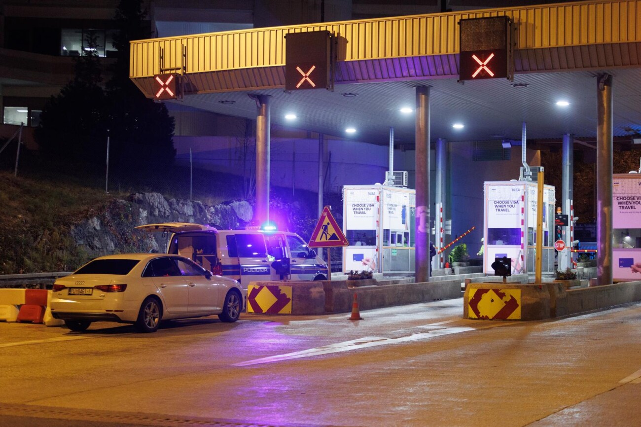 Dvije osobe poginule u prometnoj nesreći u tunelu Učka Dvije osobe poginule u prometnoj nesreći u tunelu Učka