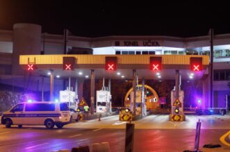 Dvije osobe poginule u prometnoj nesreći u tunelu Učka Dvije osobe poginule u prometnoj nesreći u tunelu Učka
