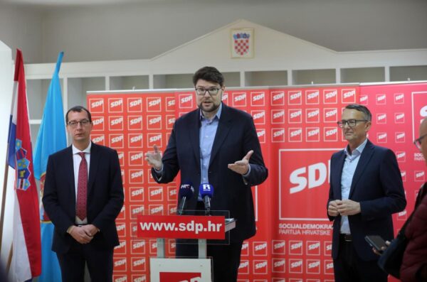 Rijeka: Pe?a Grbin, Ivica Lukanovi? i Marko Filipovi? na konferenciji