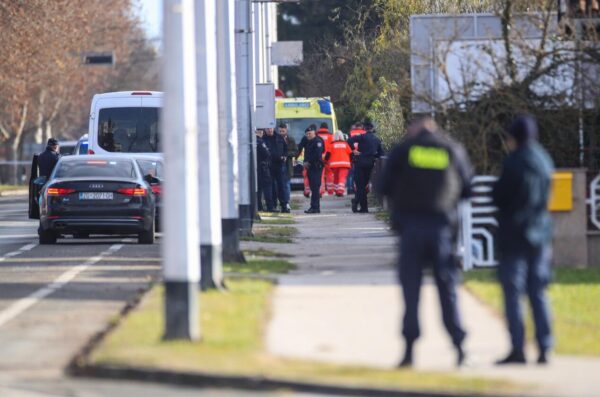 Muškarac u Velikoj Gorici puškom ubio ženu i pobjegao