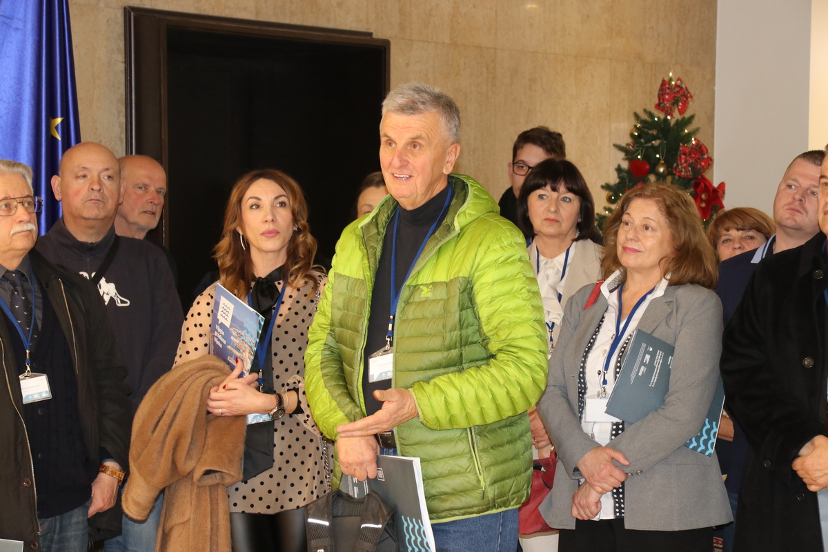 Vijeće-građana-Rijeke-predalo-preporuke-gradonačelniku-3