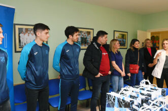 hnk rijeka djecja bolnica kantrida darovi (9) hnk rijeka djecja bolnica kantrida darovi (9)