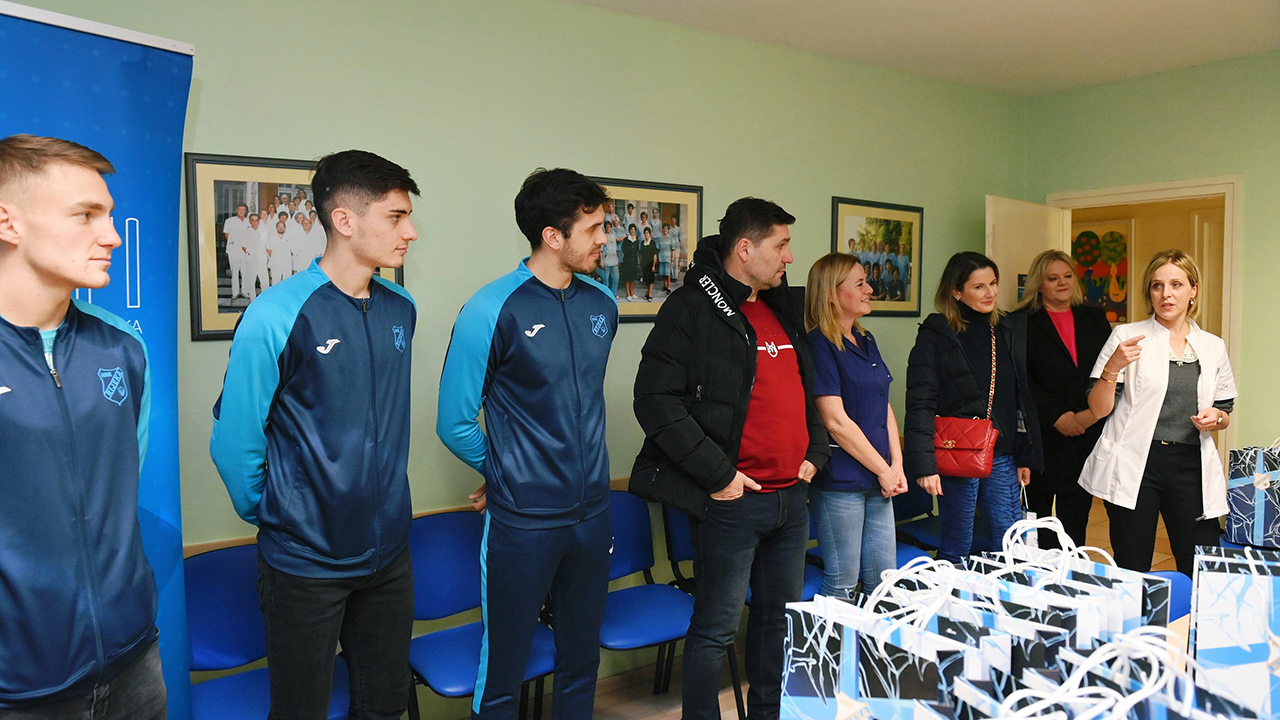 hnk rijeka djecja bolnica kantrida darovi (9) hnk rijeka djecja bolnica kantrida darovi (9)