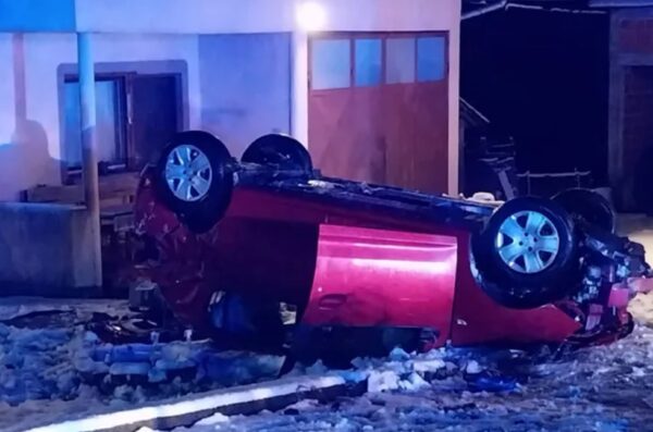 nesreća djevojka kuća petrinja