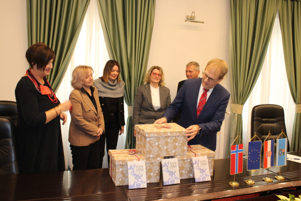 norveska donacija knjiga (4)