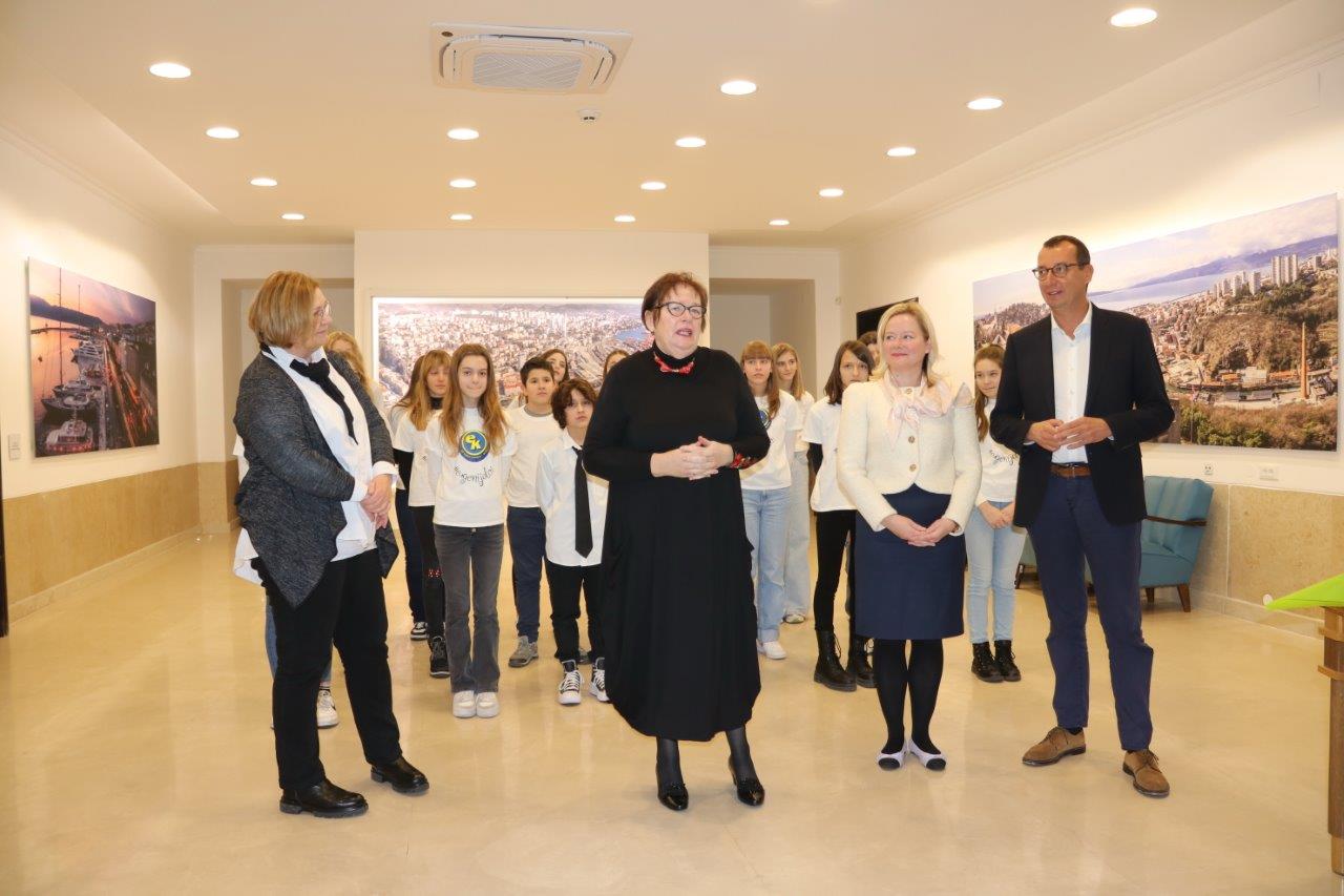 Dodjela-na-grada-„AmbasadoRI-odgoja-i-obrazovanja“-19
