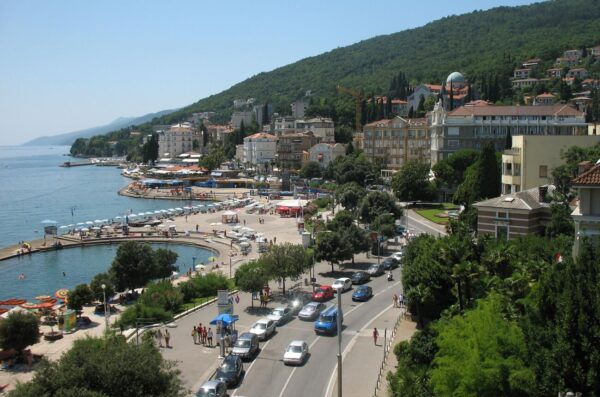 Opatija: Turisti?ka ponuda grada Opatije s predivnim hotelima