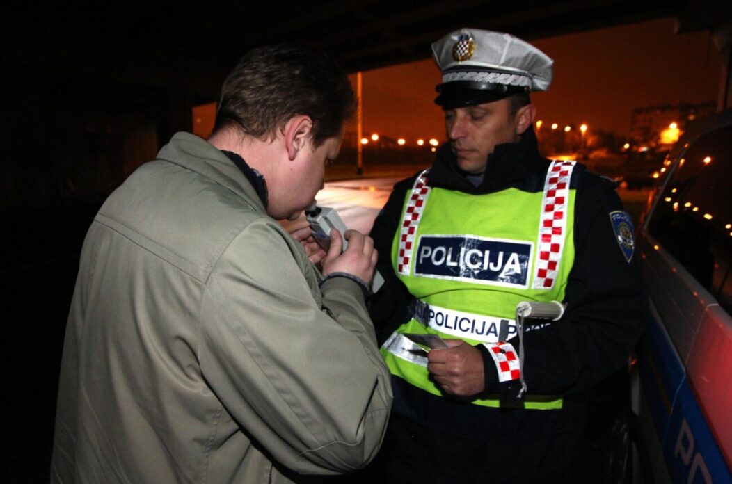 Zagreb: Povodom Martinja policija provodi akciju testiranja na alkohol i opojne droge Zagreb: Povodom Martinja policija provodi akciju testiranja na alkohol i opojne droge