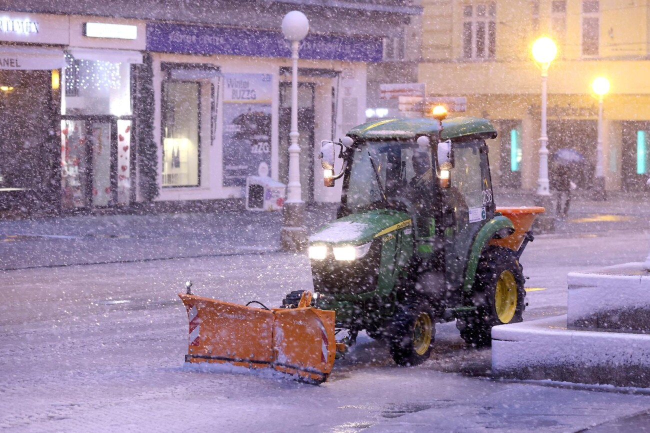 Zagreb: Zimska služba od jutra čisti grad Zagreb: Zimska služba od jutra čisti grad