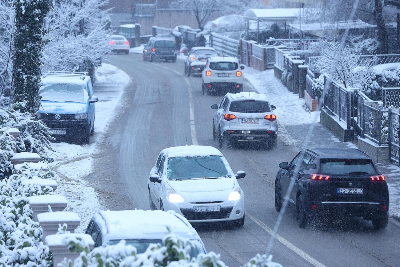 Zagreb: Zahla?enje i snijeg na ulicama grada Zagreb: Zahla?enje i snijeg na ulicama grada