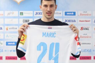 HNK Rijeka predstavila novog igrača Mirka Marića HNK Rijeka predstavila novog igrača Mirka Marića