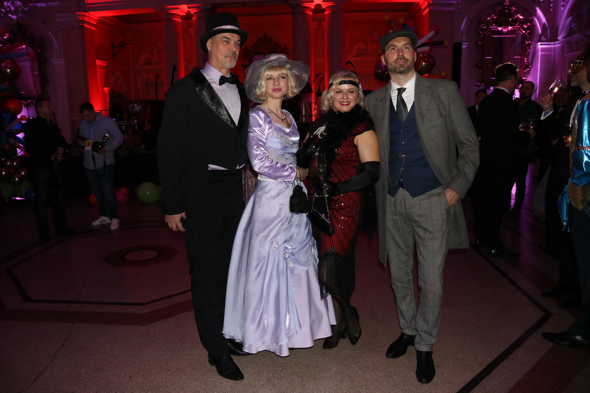 Humanitarni-karnevalski-gala-party-17