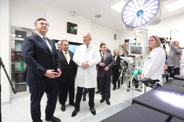 Rijeka: Andrej Plenković s kolegama sudjelovao na svečanom otvorenju zgrade Bolnice za ženu i dijete